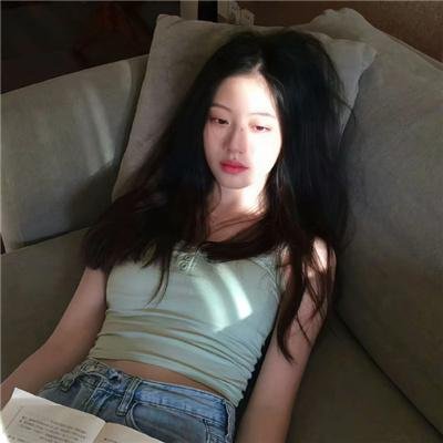 我才不要和人类恋爱呢