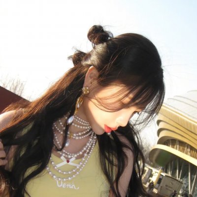 艾莉莎与玛榭拉